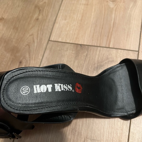 Hot Kiss Black Chunky Platform Heels with Ankle Strap Size 10 - Picture 2 of 9